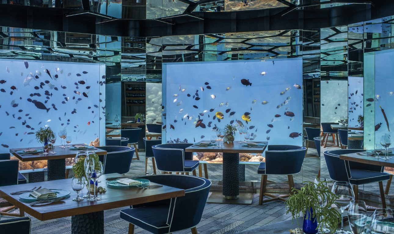 SEA underwater dining interior at Anantara Kihvah