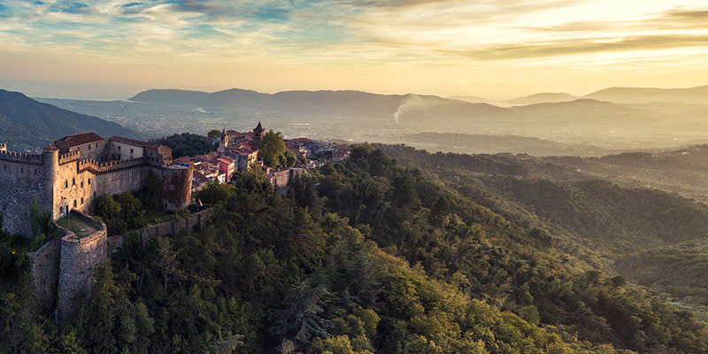 Malaspina Castle and the surrounding mountains