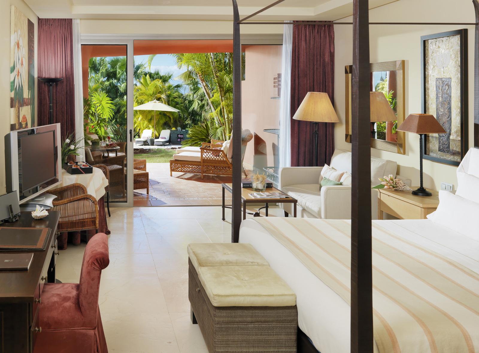Garden view deluxe room