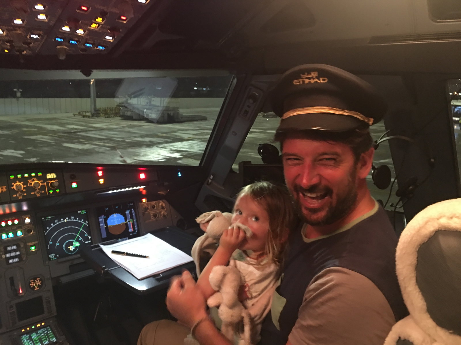 Scott Dunn Staff Jamie and his daughter in the pilot cabin