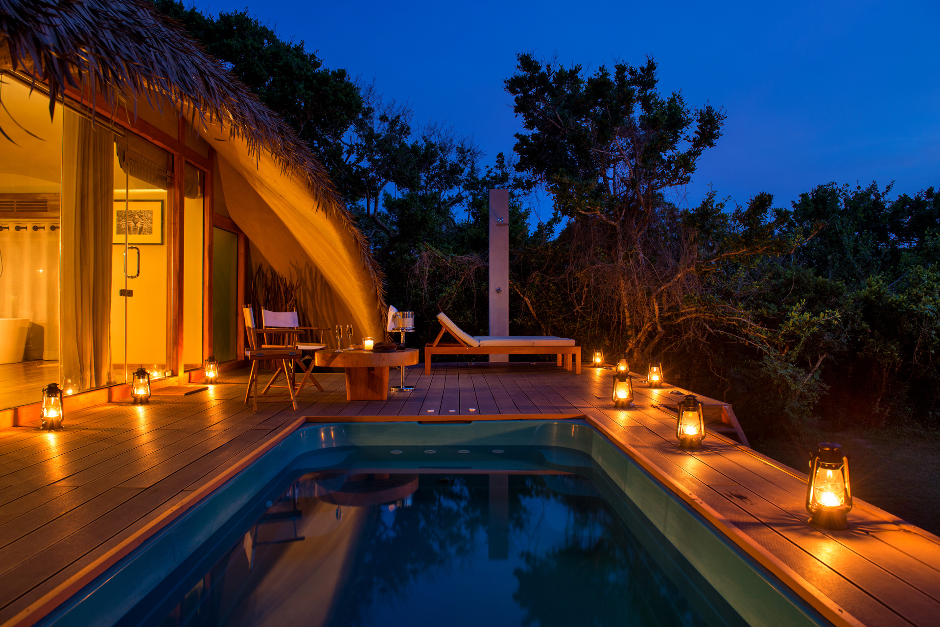 A cabin plunge pool