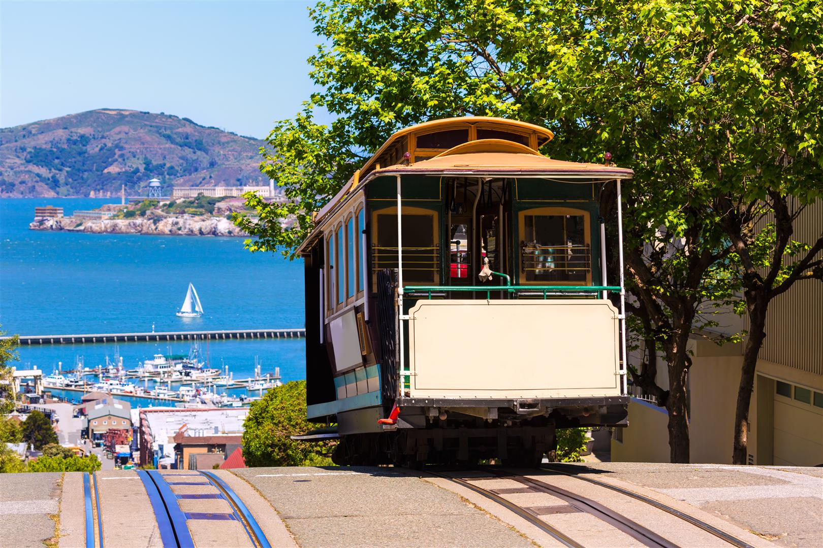 San Fran cable car