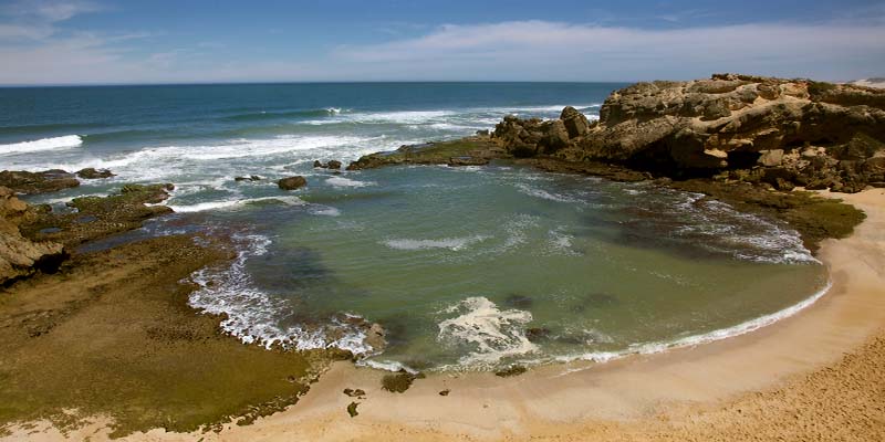A small cove on Shelly beach