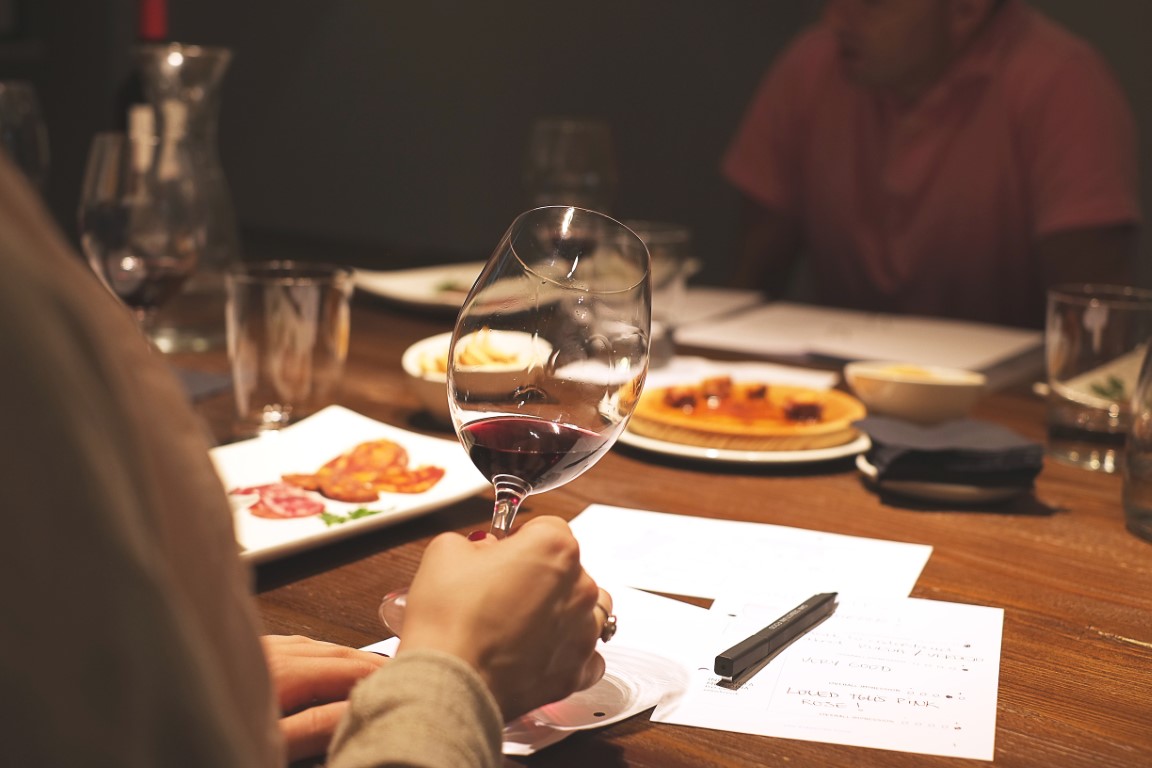 Members only gastronomic society dinners