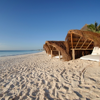 Beach, Esencia