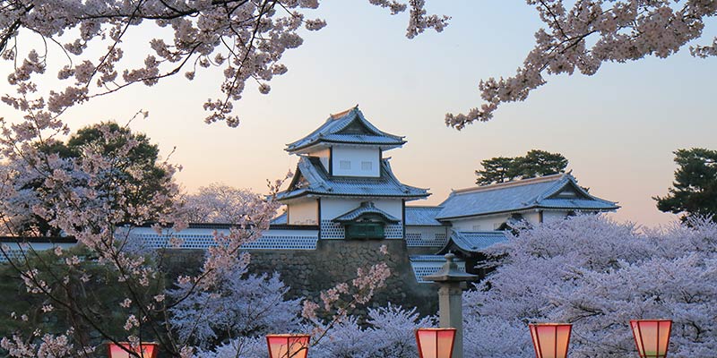 Exterior wall surrounding Kanazawa castle