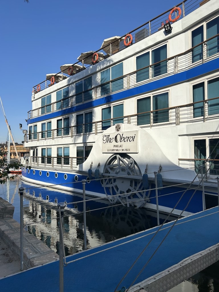 Exterior Oberoi Philae Vessel