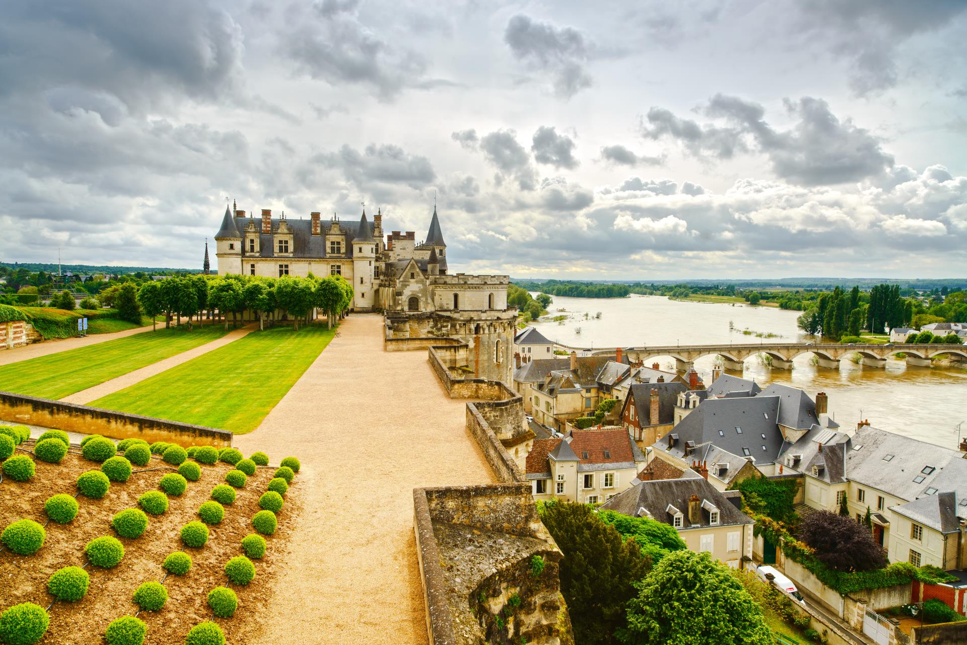 Guided Tour of Loire Valley Castles  