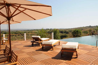 Le Soleil de Tsingy Pool