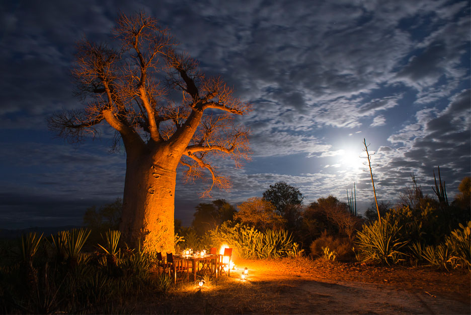 Mandrare outdoor dining