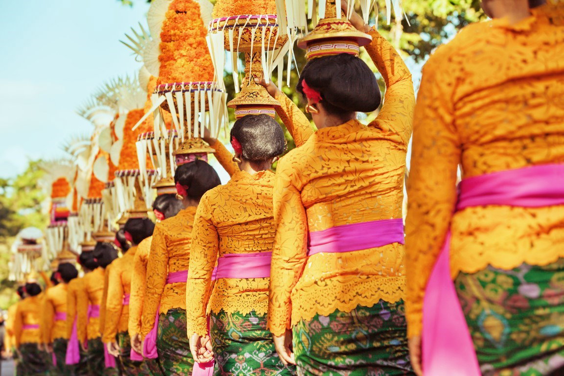 Balinese women